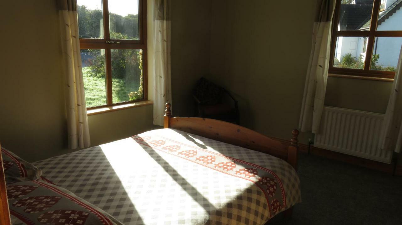 Heatherhill Farm Cottage In Letterfrack Beside Connemara National Park المظهر الخارجي الصورة