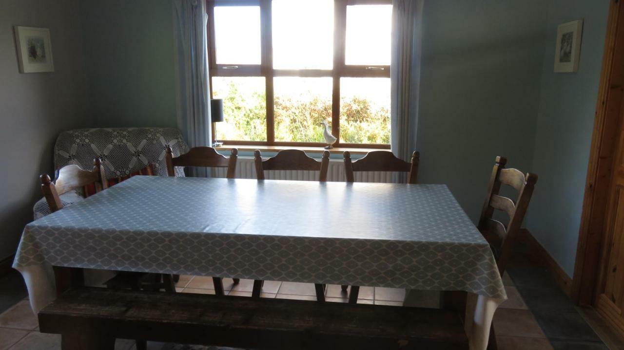 Heatherhill Farm Cottage In Letterfrack Beside Connemara National Park المظهر الخارجي الصورة