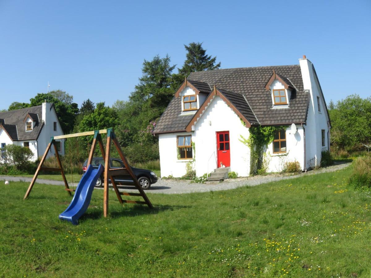 Heatherhill Farm Cottage In Letterfrack Beside Connemara National Park المظهر الخارجي الصورة